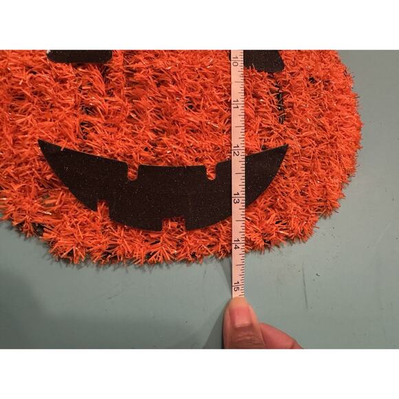 > Pumpkin Tinsel Halloween wall decor - Picture 3 of 4